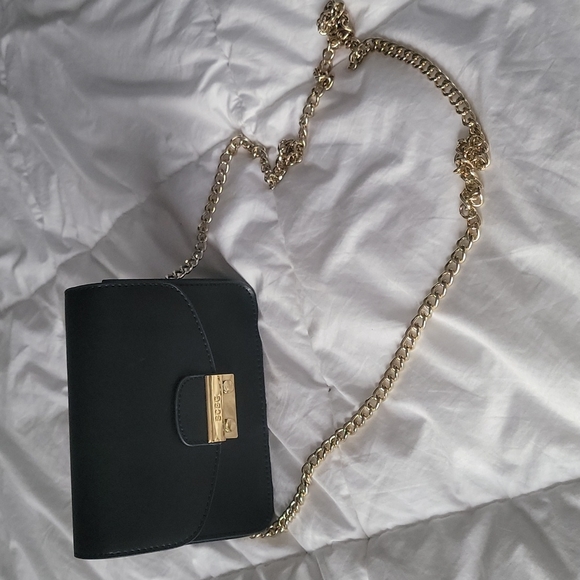 BCBG Shoulder/Crossbody Bag - Picture 2 of 3